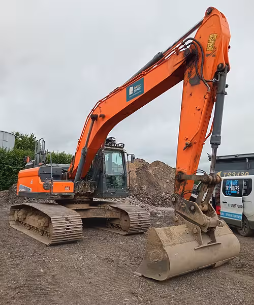 Doosan Dx225 Excavator